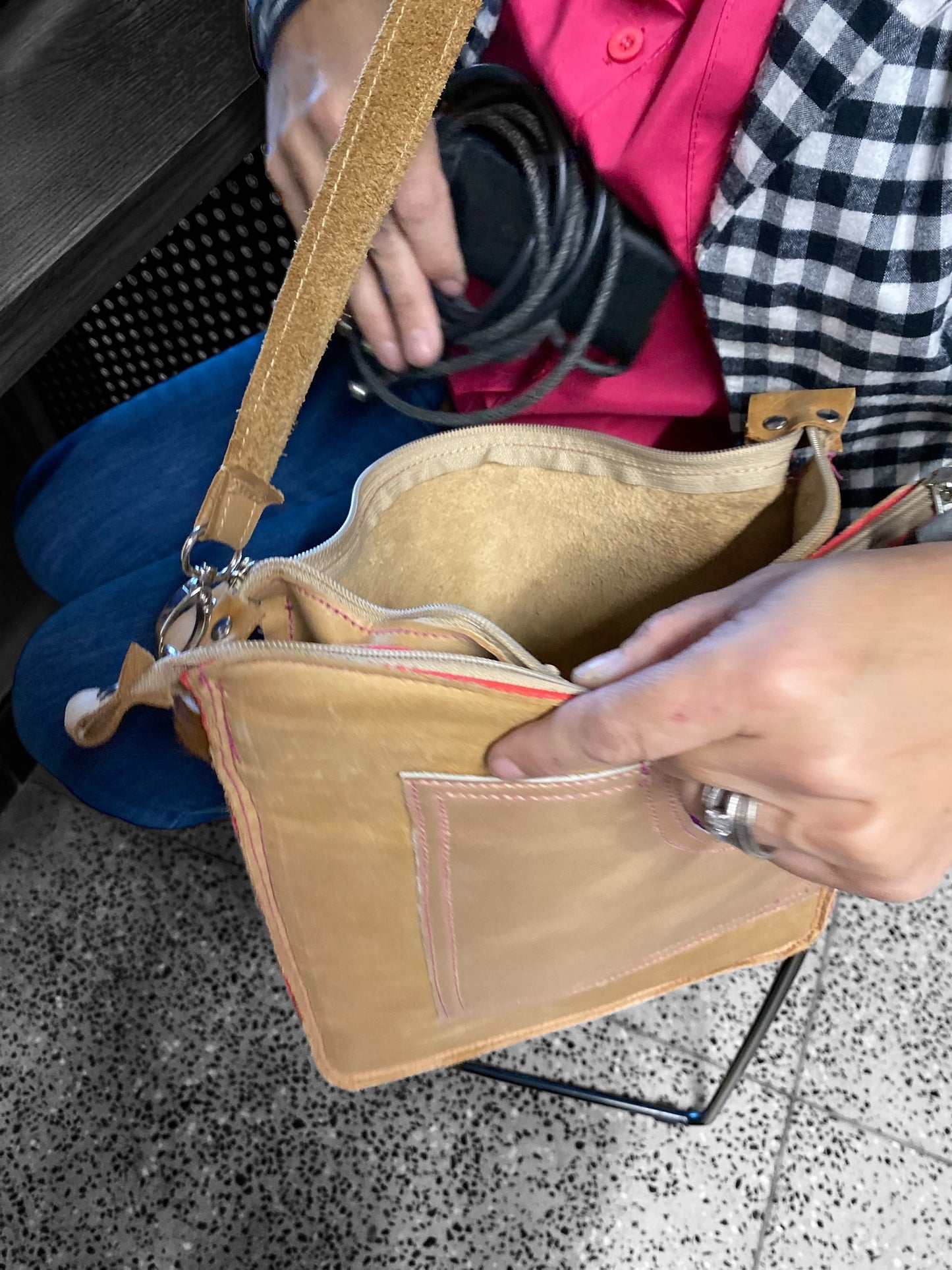Melani iPad Bag : Leather Handbag Design Workshop
