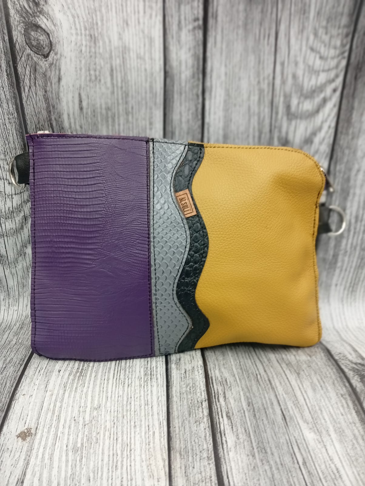 Iris Sling Bag