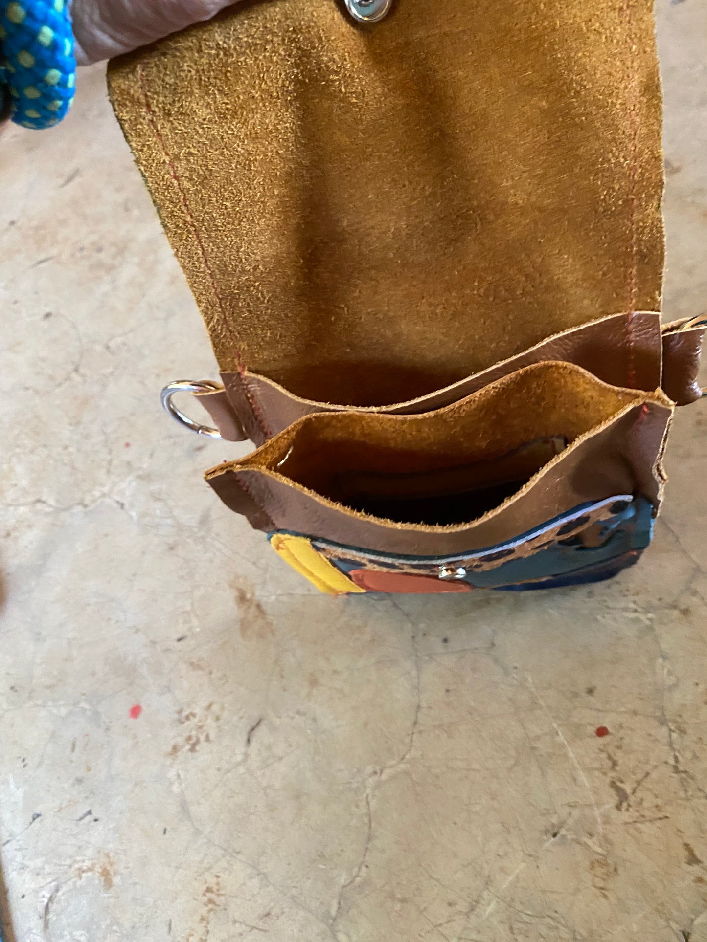 Elizna Phone Bag: Leather Handbag Design Workshop